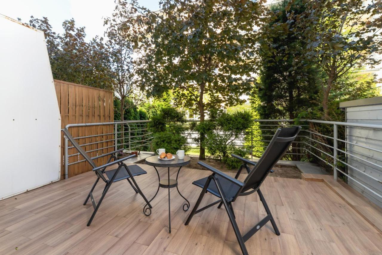 Pleasant Apartment With Terrace Cracow By Noclegi Renters Краков Экстерьер фото