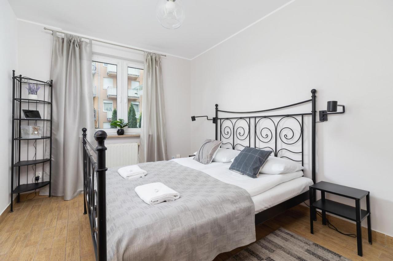 Pleasant Apartment With Terrace Cracow By Noclegi Renters Краков Экстерьер фото