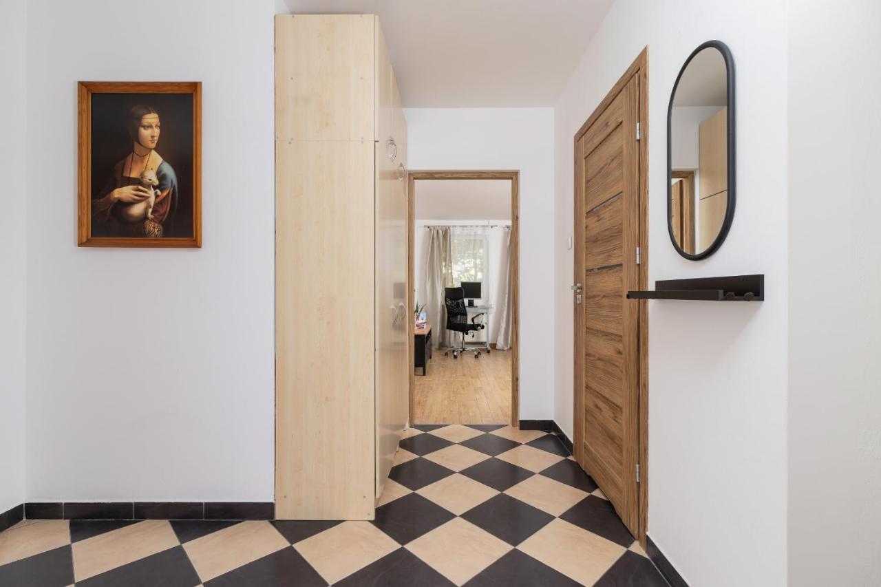 Pleasant Apartment With Terrace Cracow By Noclegi Renters Краков Экстерьер фото